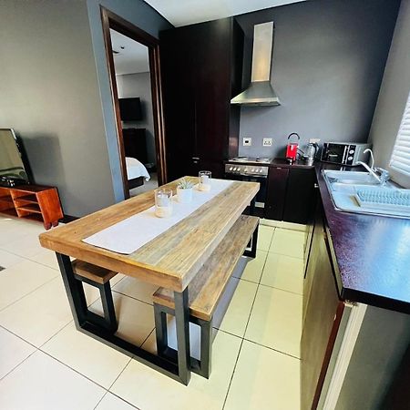 Tredenham Boutique Hotel Bloemfontein Exteriér fotografie A kitchen in a hotel