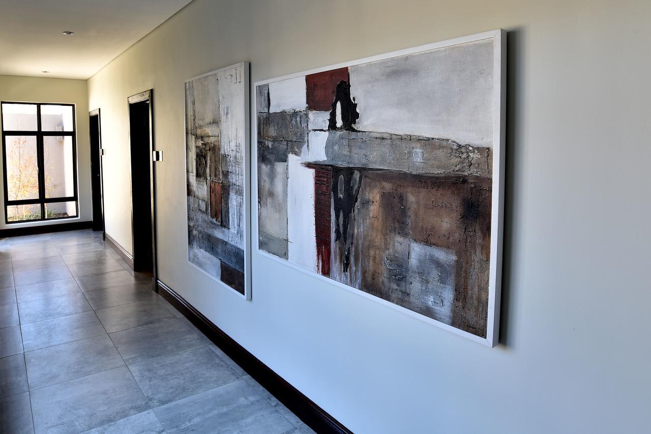 Tredenham Boutique Hotel Bloemfontein Exteriér fotografie A painting by the artist