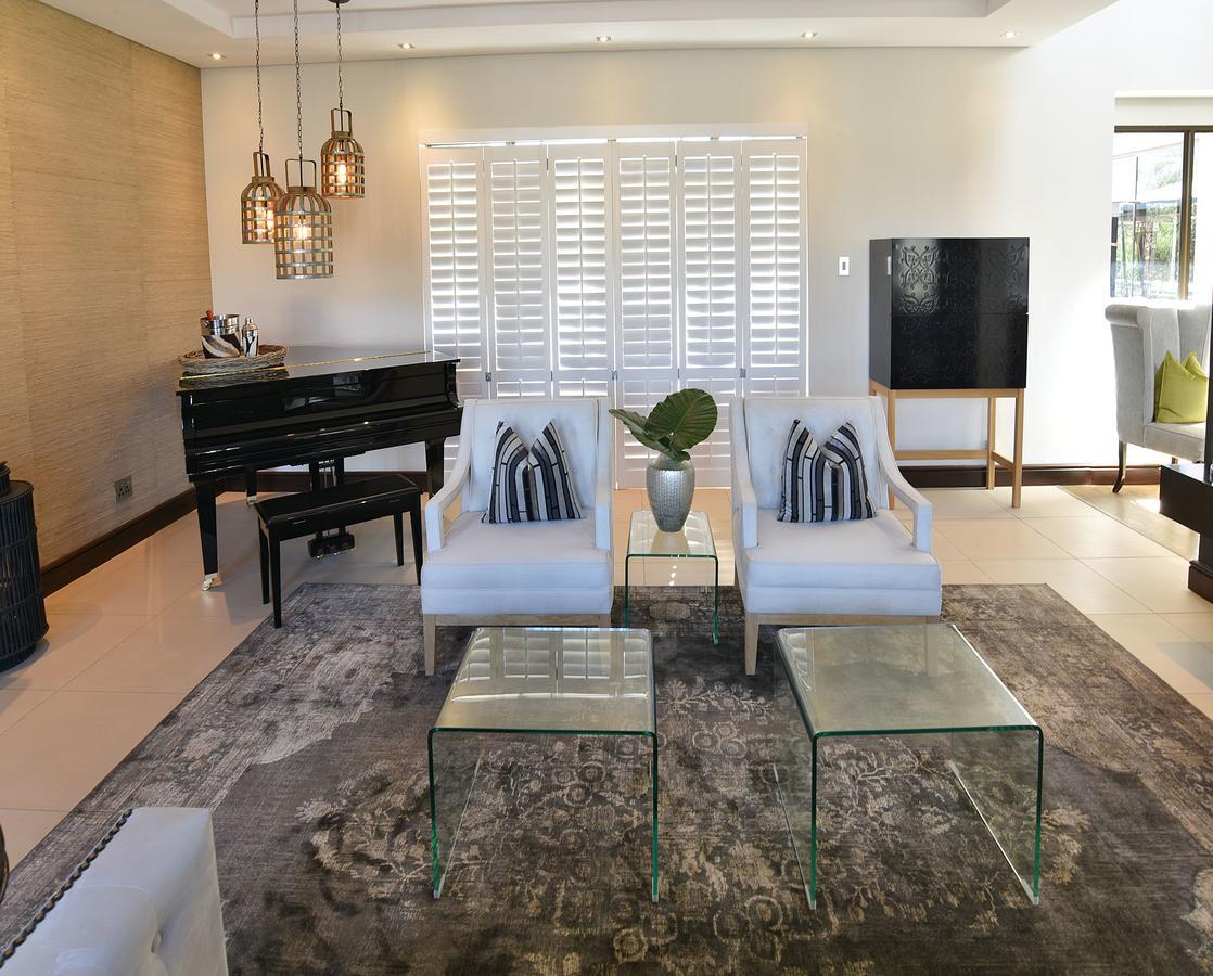 Tredenham Boutique Hotel Bloemfontein Exteriér fotografie Interior of a home in the 21st century
