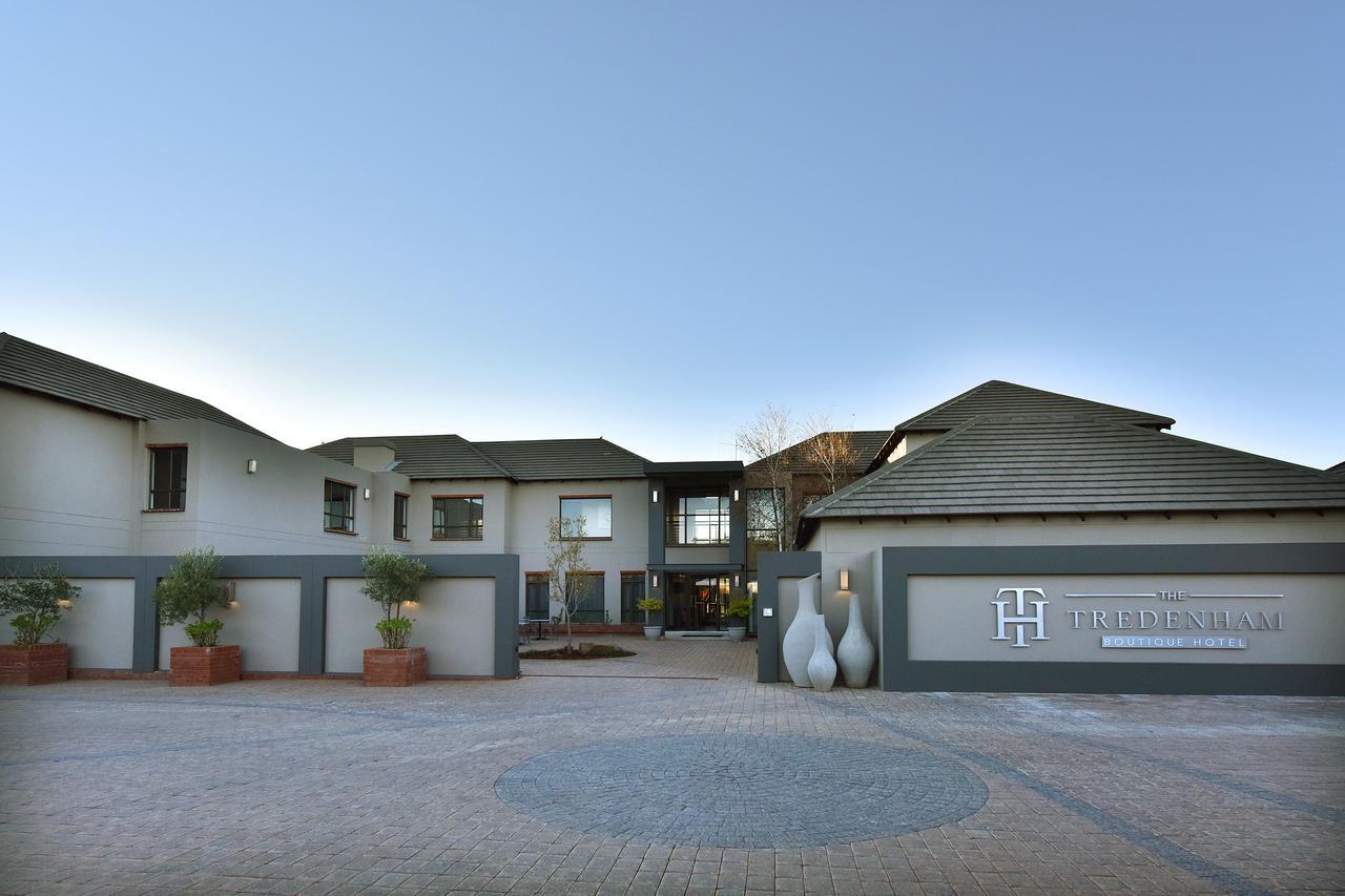 Tredenham Boutique Hotel Bloemfontein Exteriér fotografie The residence of the South African High Commissioner in Pretoria